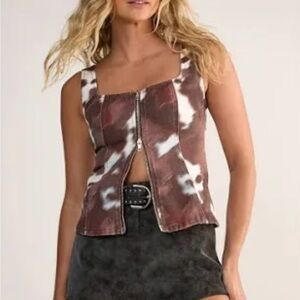 Nasty Gal Brown and White Tie-Dye Zip-Front Tank